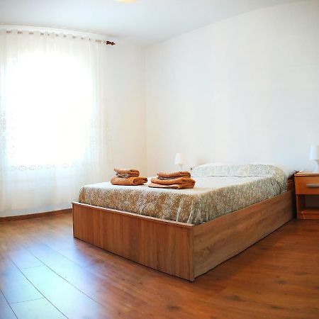 Apartman Lima Apartment Pula Bagian luar foto
