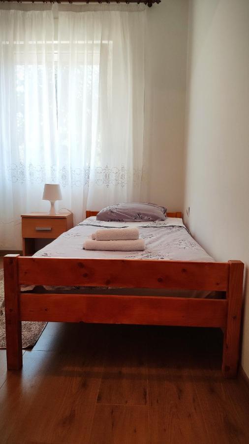 Apartman Lima Apartment Pula Bagian luar foto
