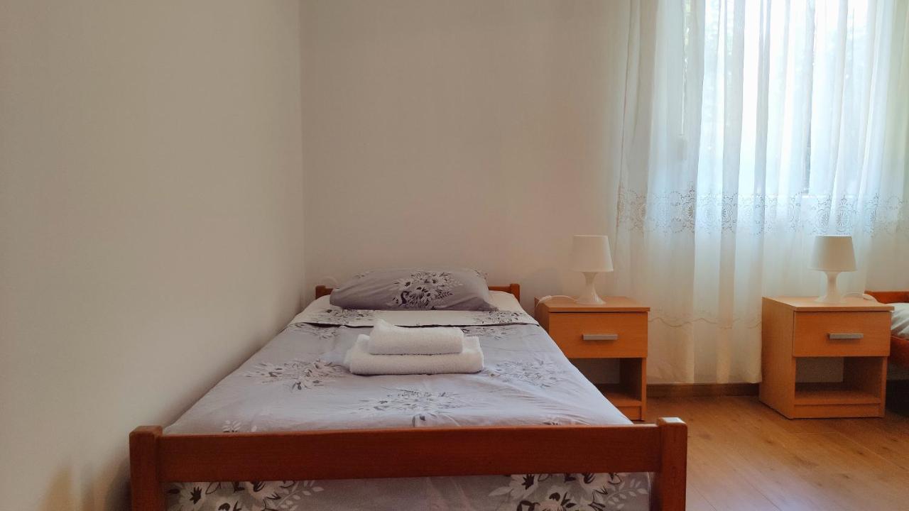 Apartman Lima Apartment Pula Bagian luar foto