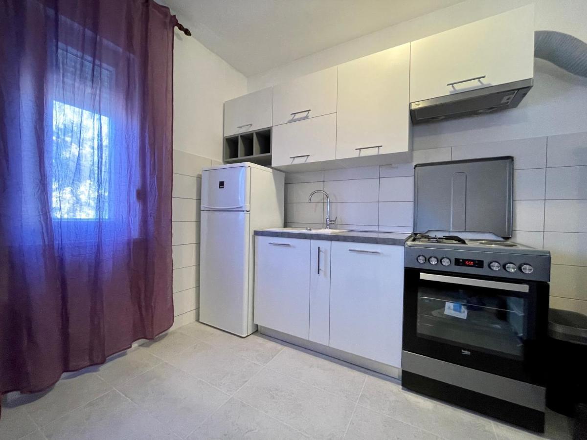 Apartman Lima Apartment Pula Bagian luar foto