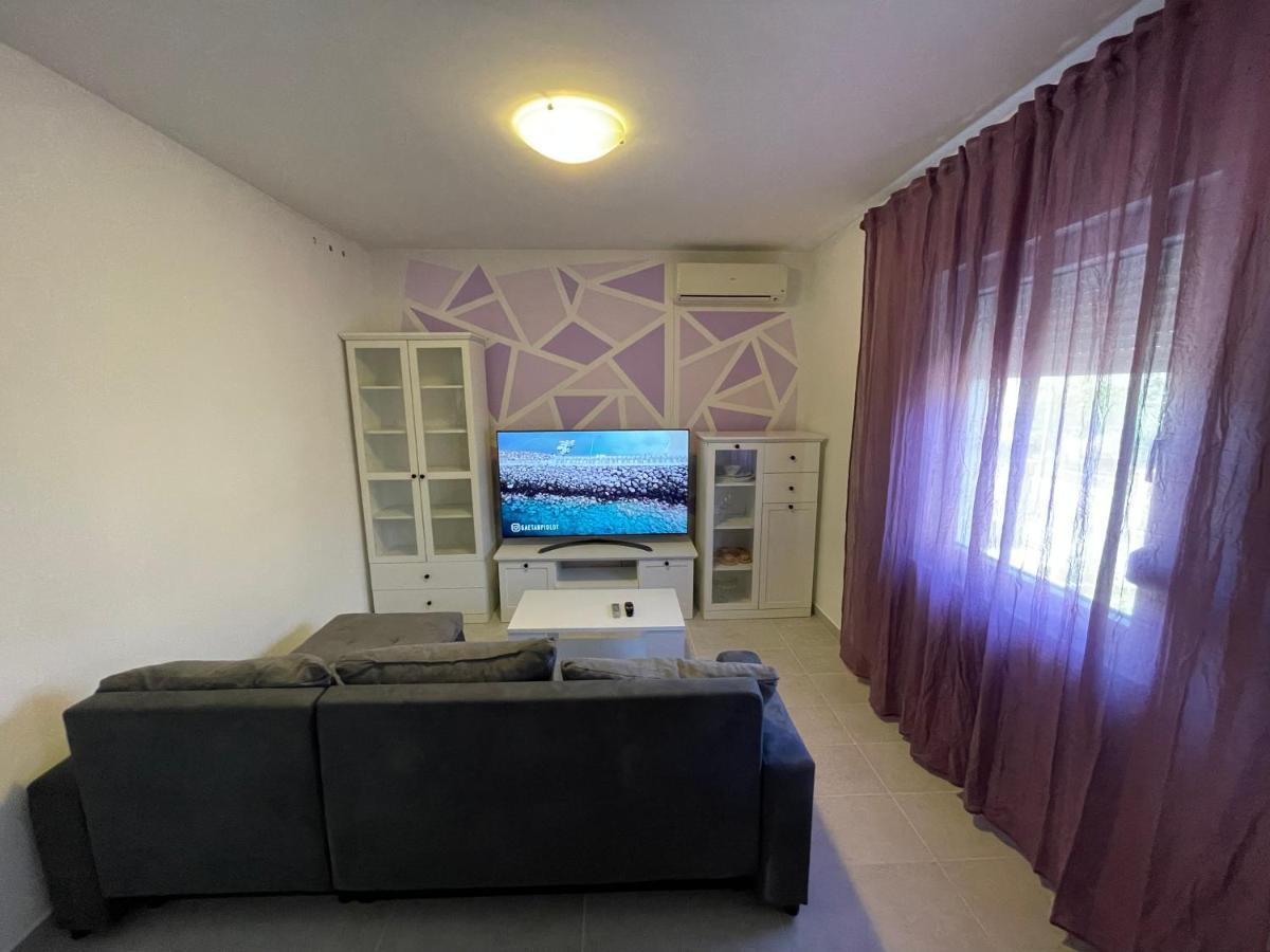 Apartman Lima Apartment Pula Bagian luar foto