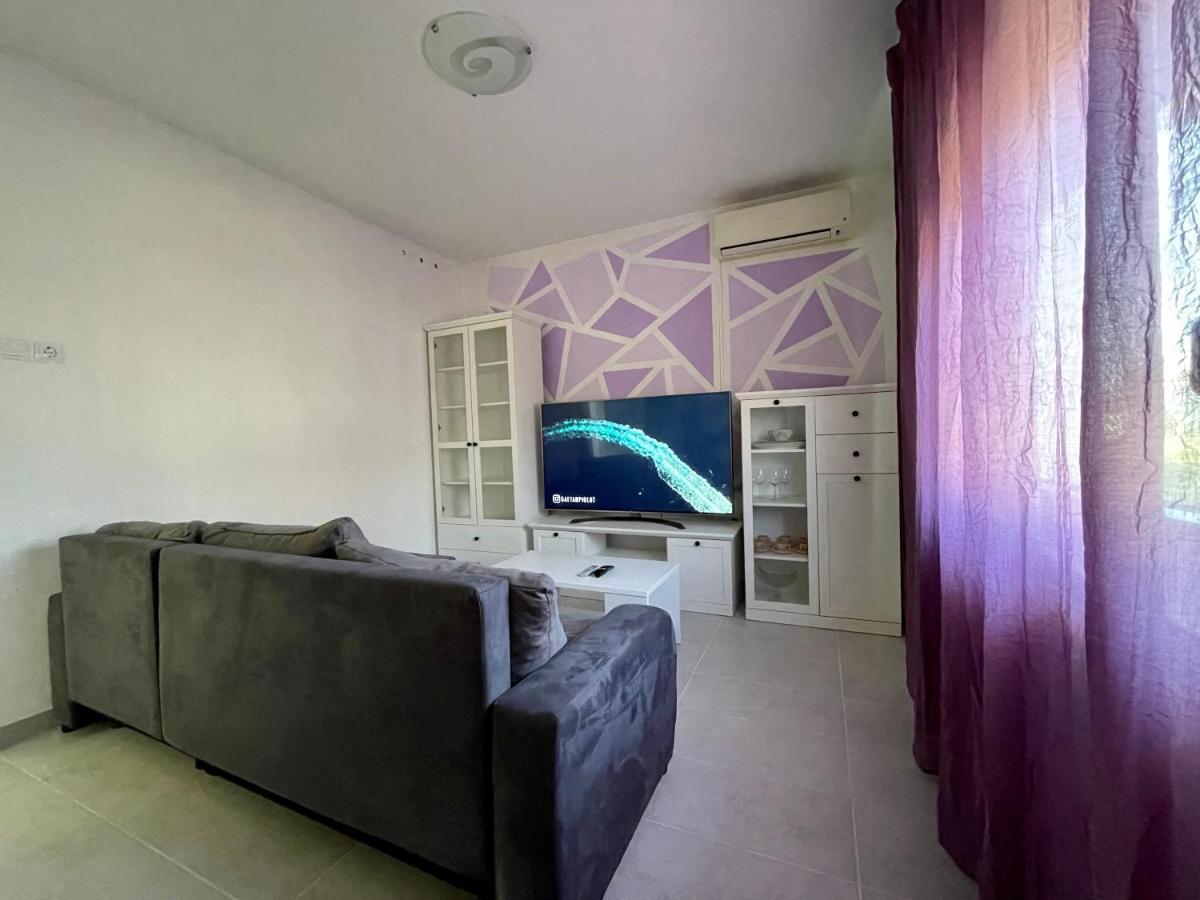 Apartman Lima Apartment Pula Bagian luar foto